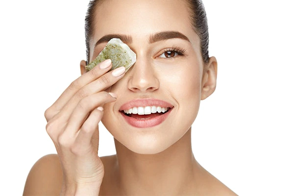 Achieve a Naturally Glowing Skin with Simple & Easy-to-Use Ingredients